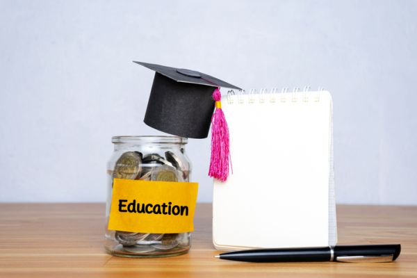 Dinero para educación